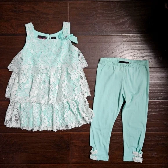 Forever Me Girls 2 Piece Mint Green & White Capri/Lace Tunic Set Size 6 - Picture 1 of 15